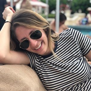 Meet your Posher, Gina